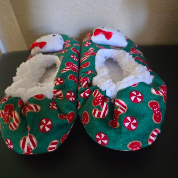 Hello Kitty Womens Holiday Fuzzy Babba Slipper Socks Green Candy Print Size 7-9. - Picture 8 of 13